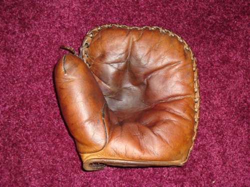 D&M Basemitt Front 2